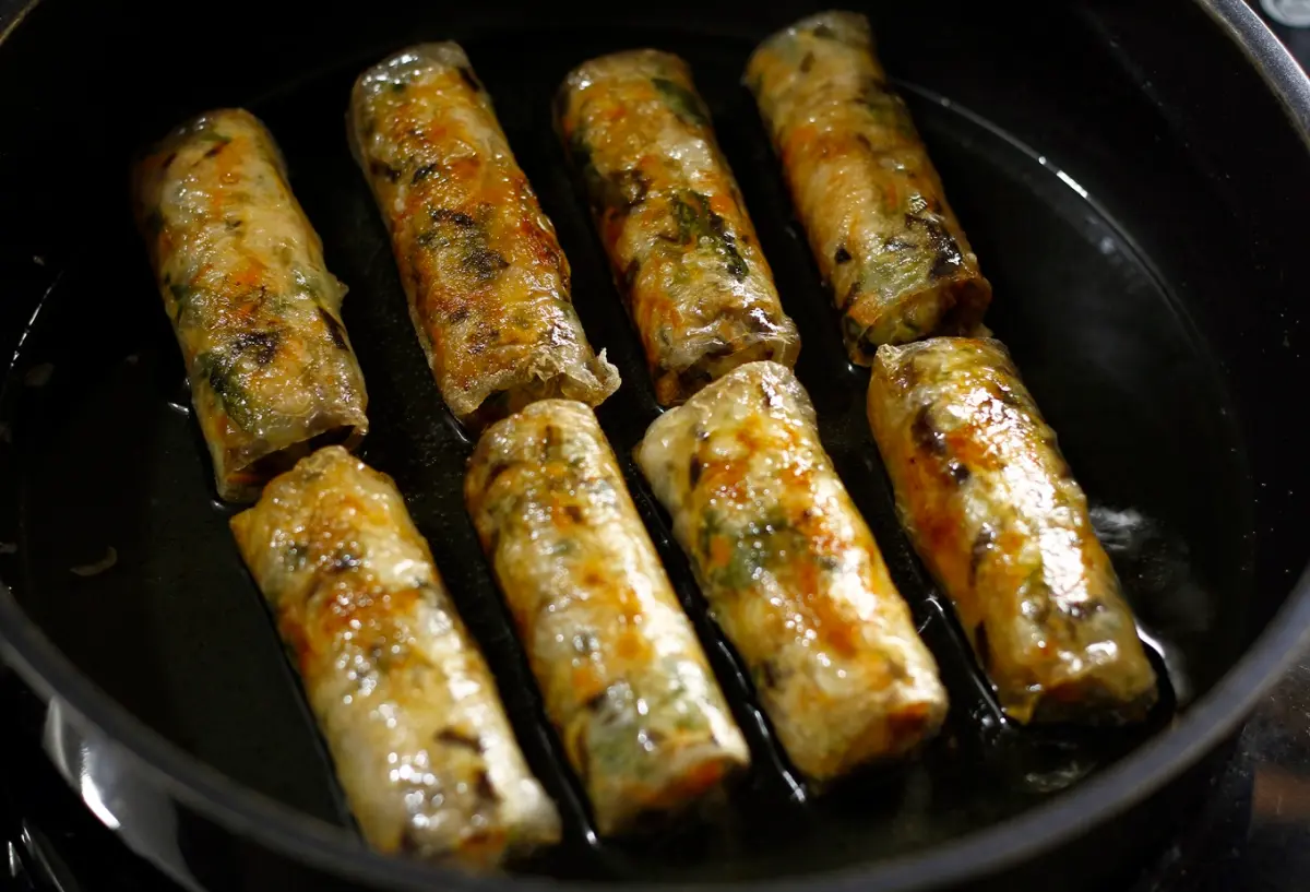 Serving and enjoying Bun Cha