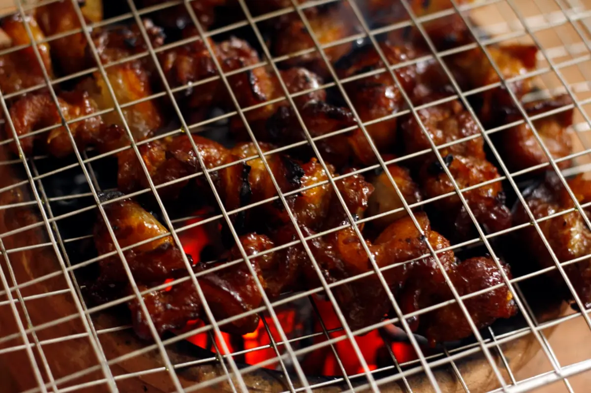 Assembling Bun Cha bowl