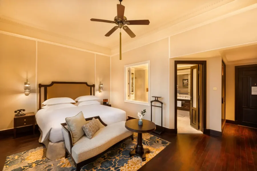 Metropole Hotel