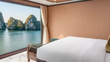 Indochine-Grand-Lan-Ha-Bay-banner