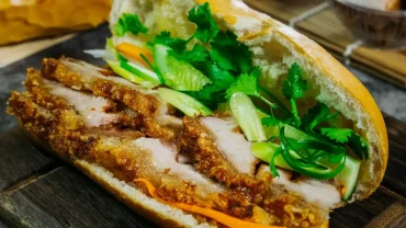 banh-mi-saigon-outbreak