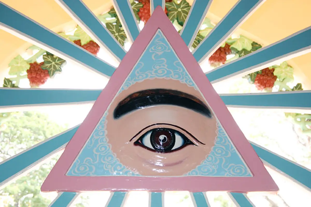 The Divine Eye Thien Nhan symbol of Caodaism