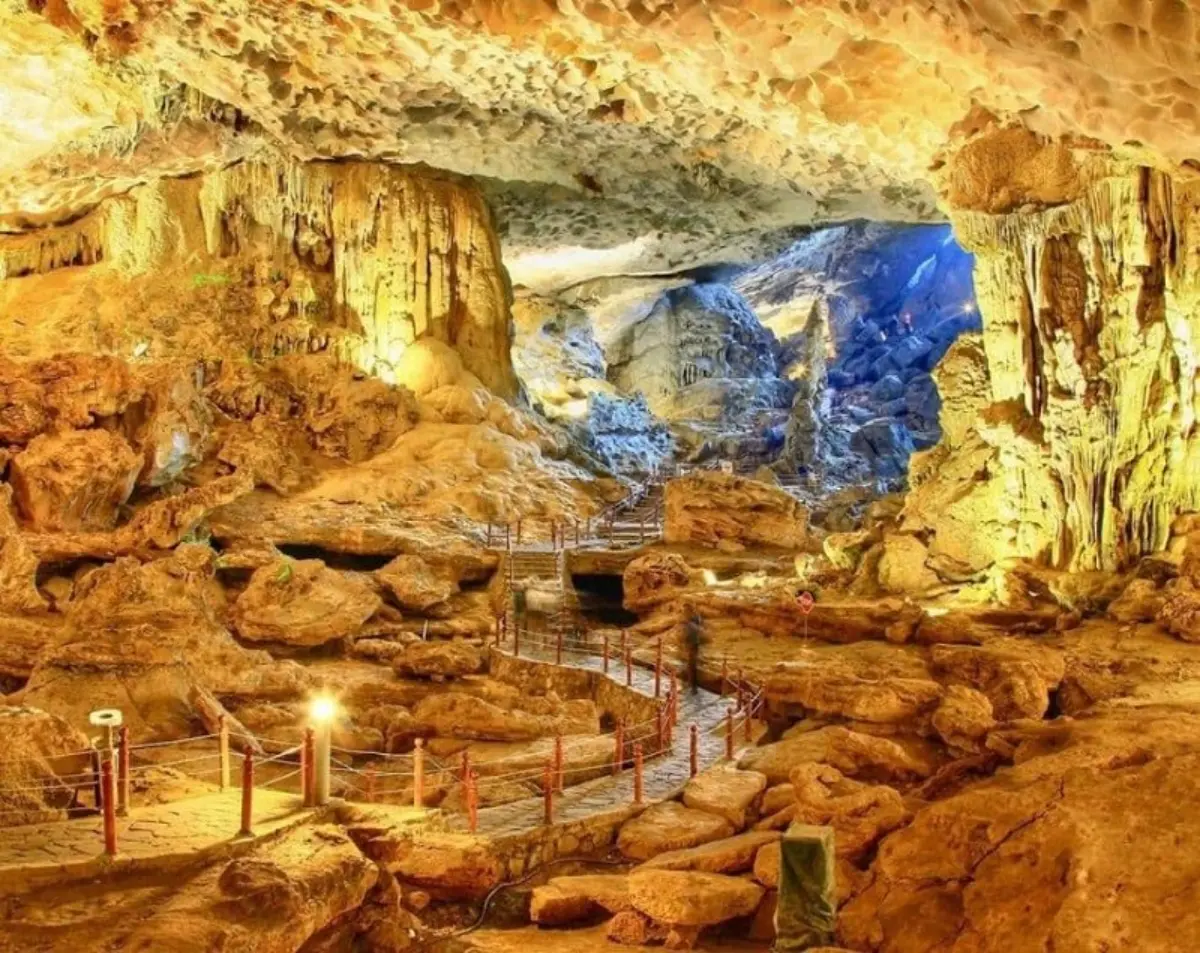 Main chamber of Sung Sot Cave